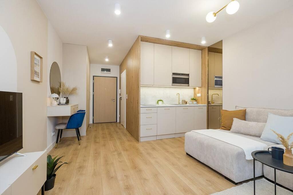 Superapart Klobucka Apt345 Варшава Экстерьер фото